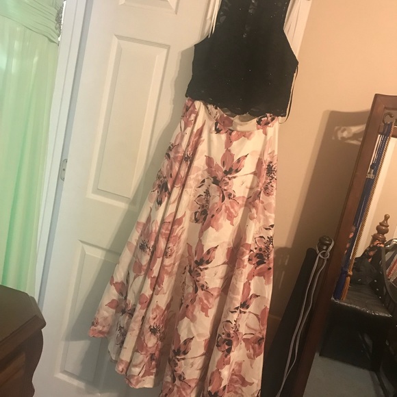 2 piece prom dress - Picture 5 of 8